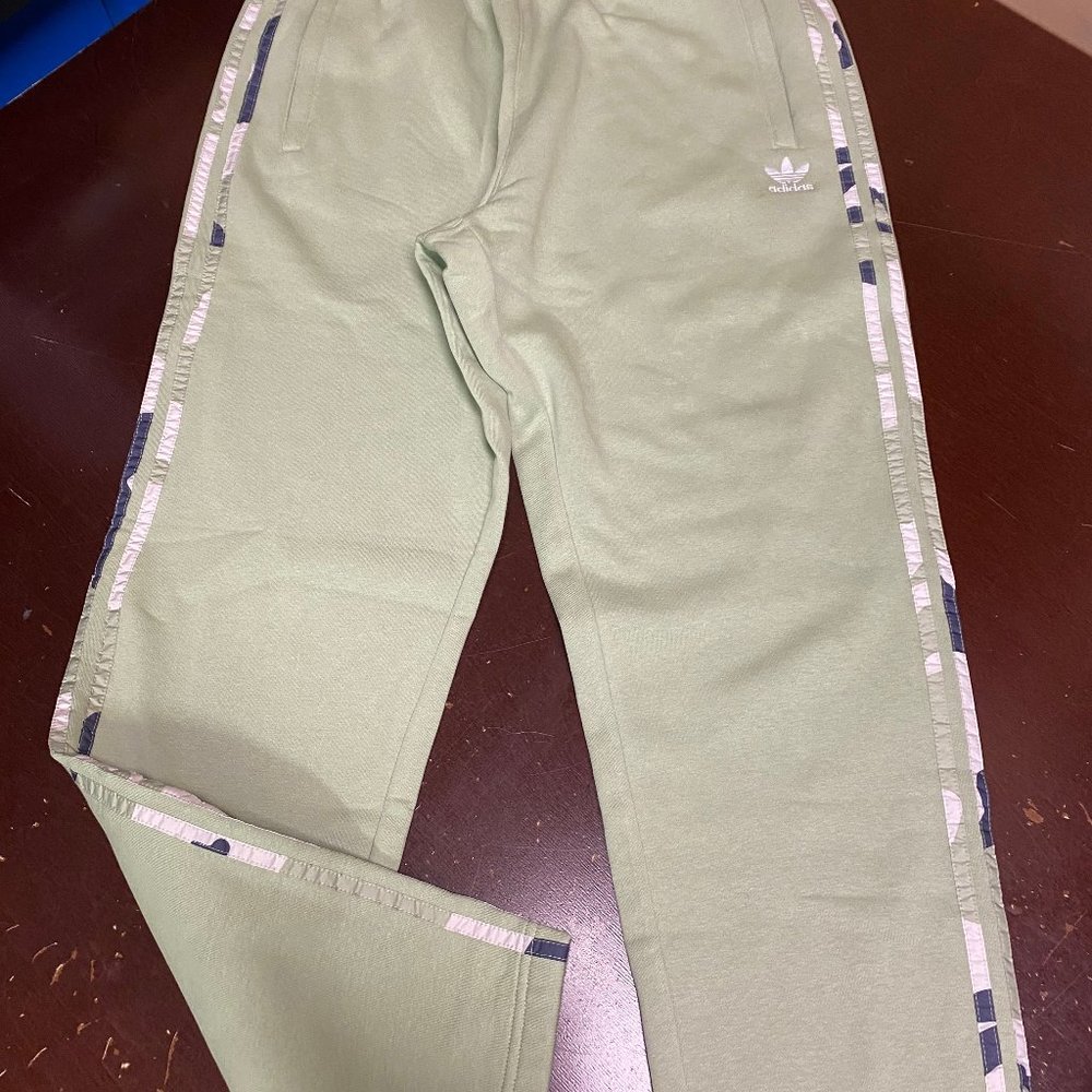 Adidas Mens Magic Lime Originals Elastic Waist Graphics Camo Sweatpants Size L